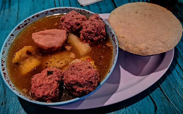 Sopa de Albóndigas, Restaurante Doña Emilce, Flores, Heredia
