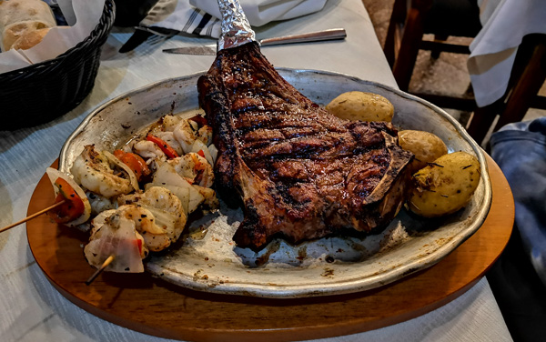 T-bone Steak : Restaurante el Rodeo Steak House