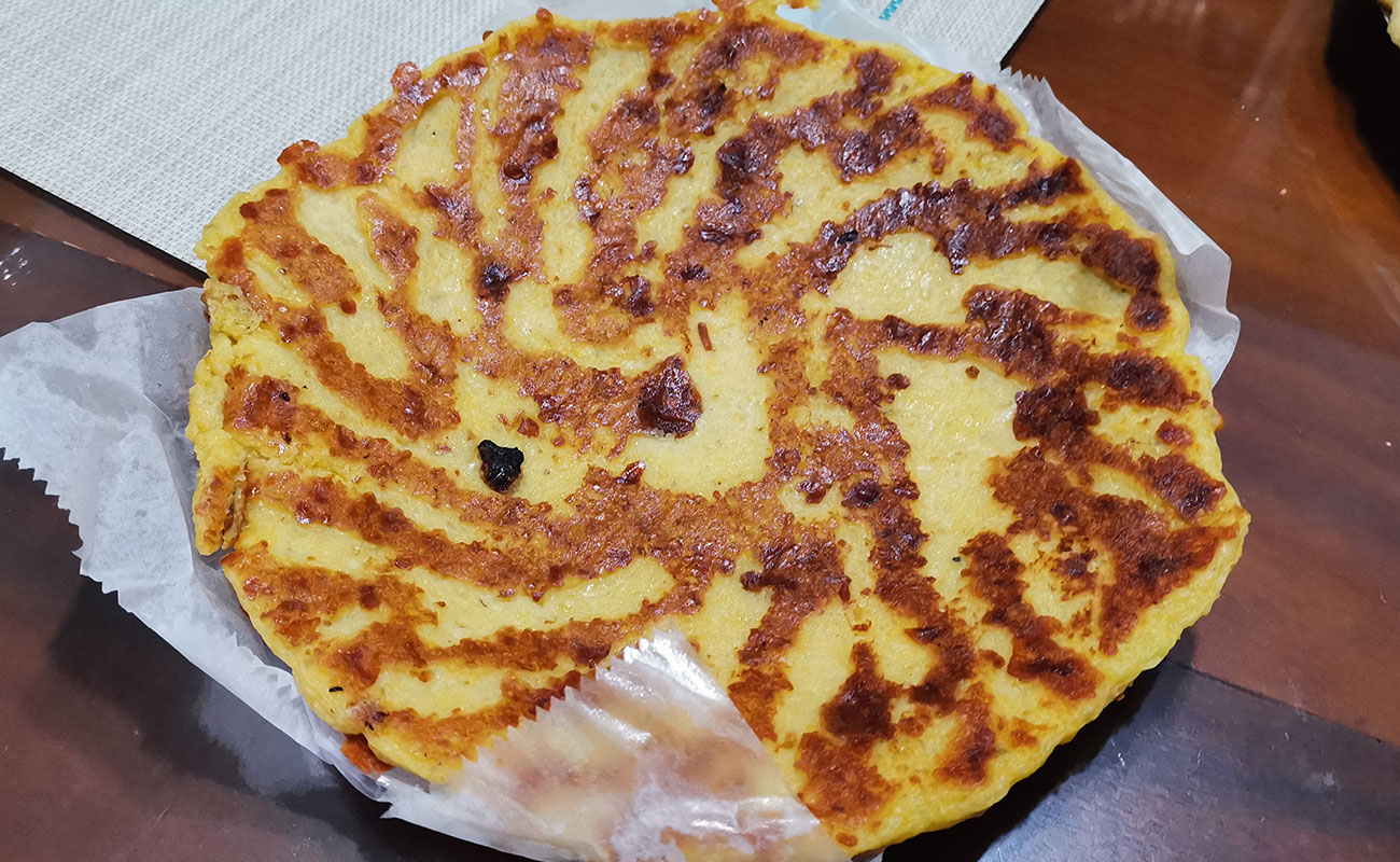 tortilla-con-queso-comida-criolla-la-rustica-mercado-municipal-heredia-17102023